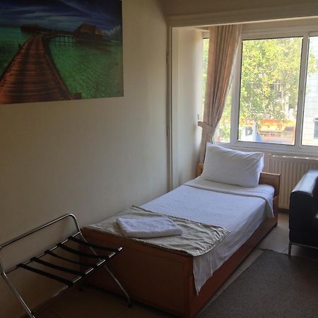 Caylan Hotel Izmir Bagian luar foto