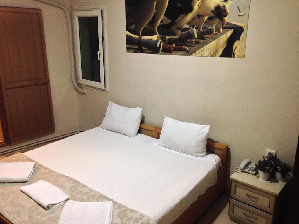 Caylan Hotel Izmir Bagian luar foto