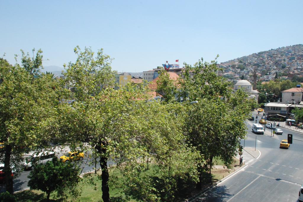Caylan Hotel Izmir Bagian luar foto