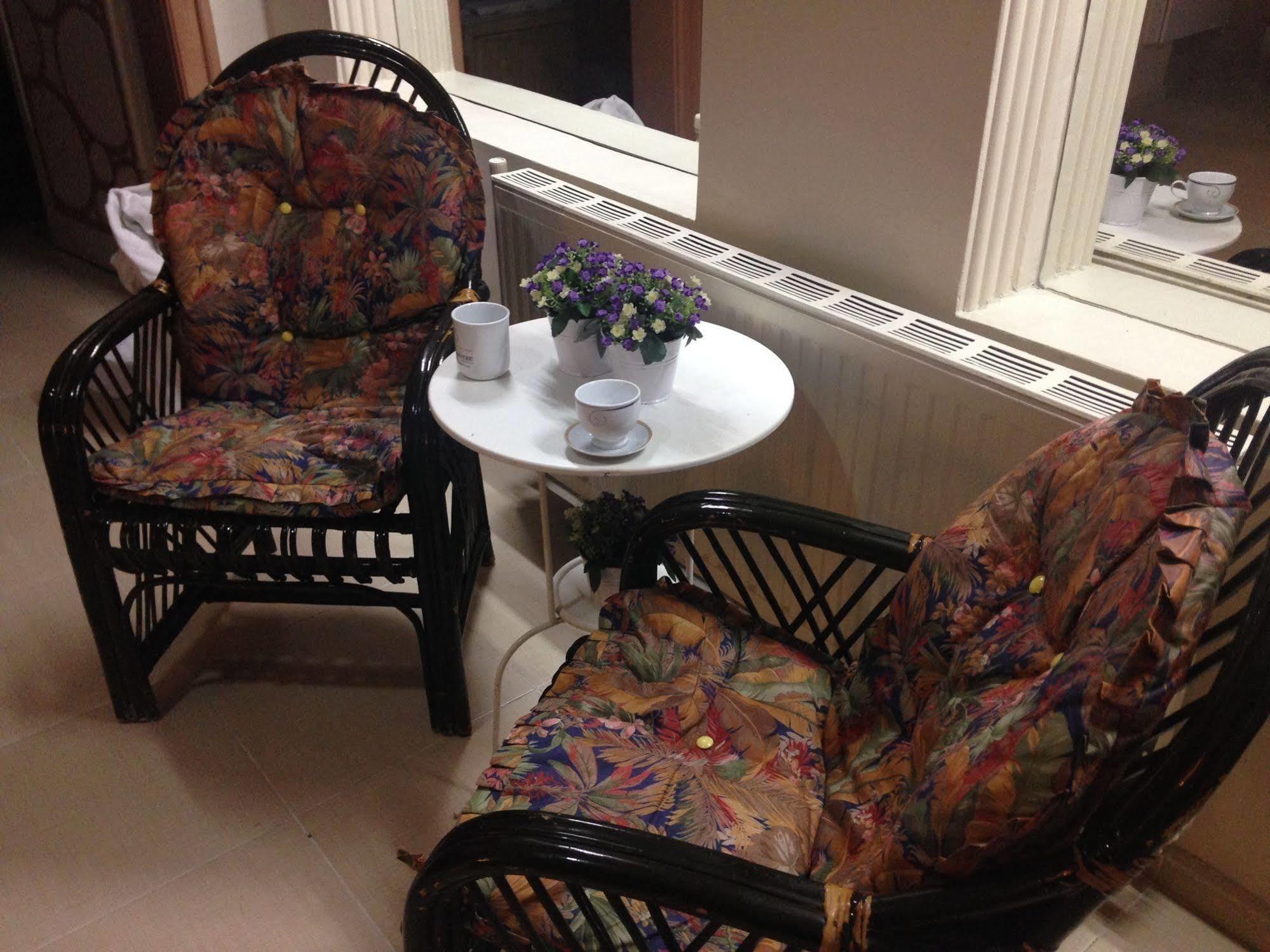 Caylan Hotel Izmir Bagian luar foto