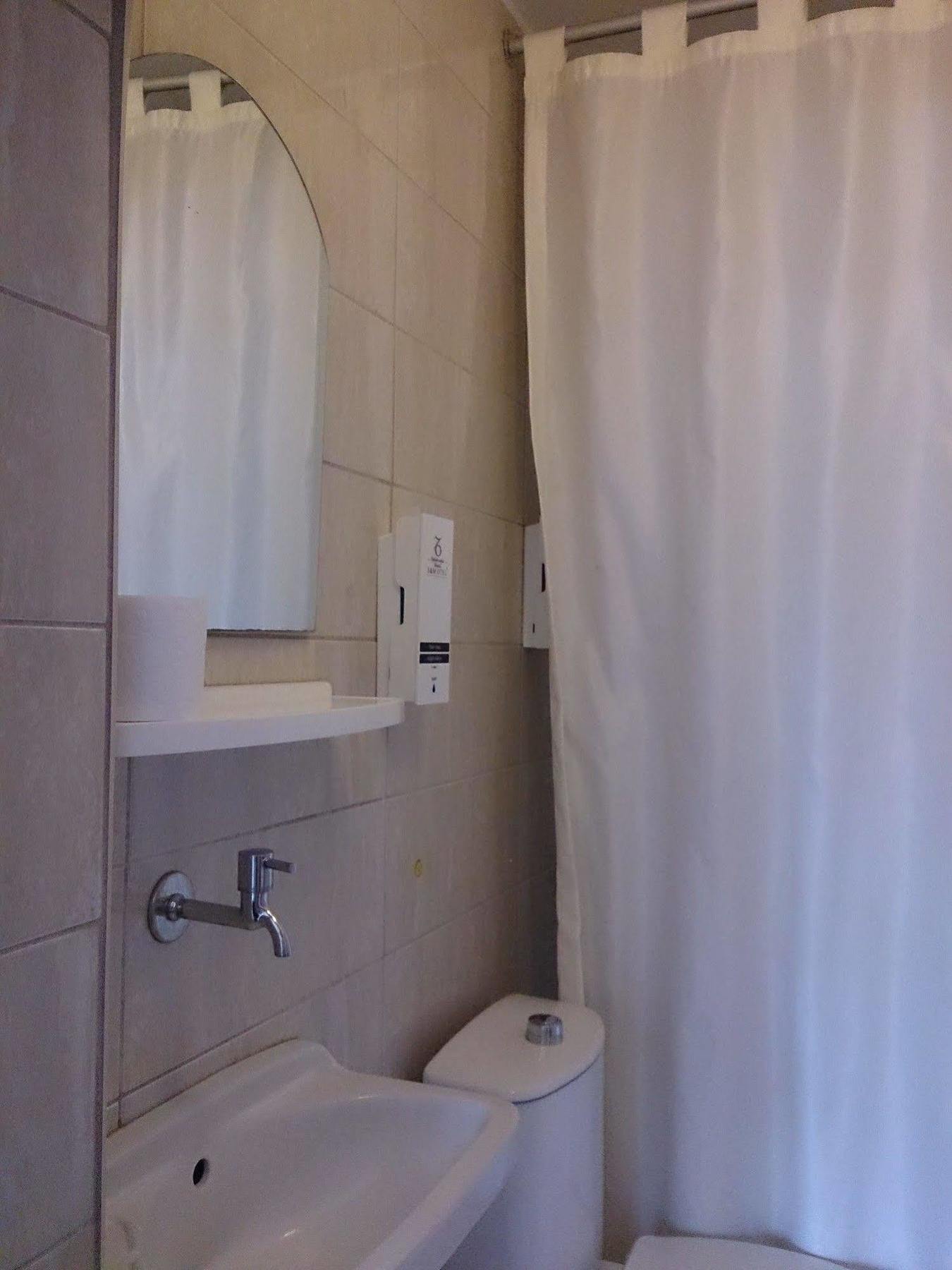 Caylan Hotel Izmir Bagian luar foto